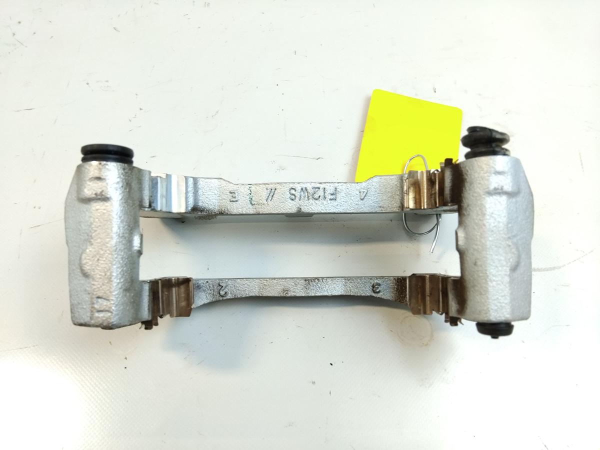 Mitsubishi Eclipse Cross original Tr&auml;ger Bremssattel rechts vorn 2.4 72kw 4B12