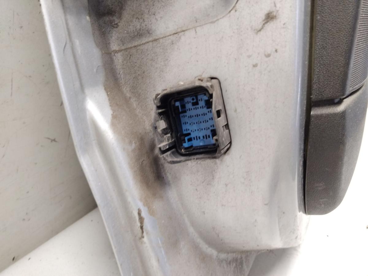 Fiat Grande Punto 199 T&uuml;r hinten rechts BJ2009 589/A Grigio Argento Vivo Metallic