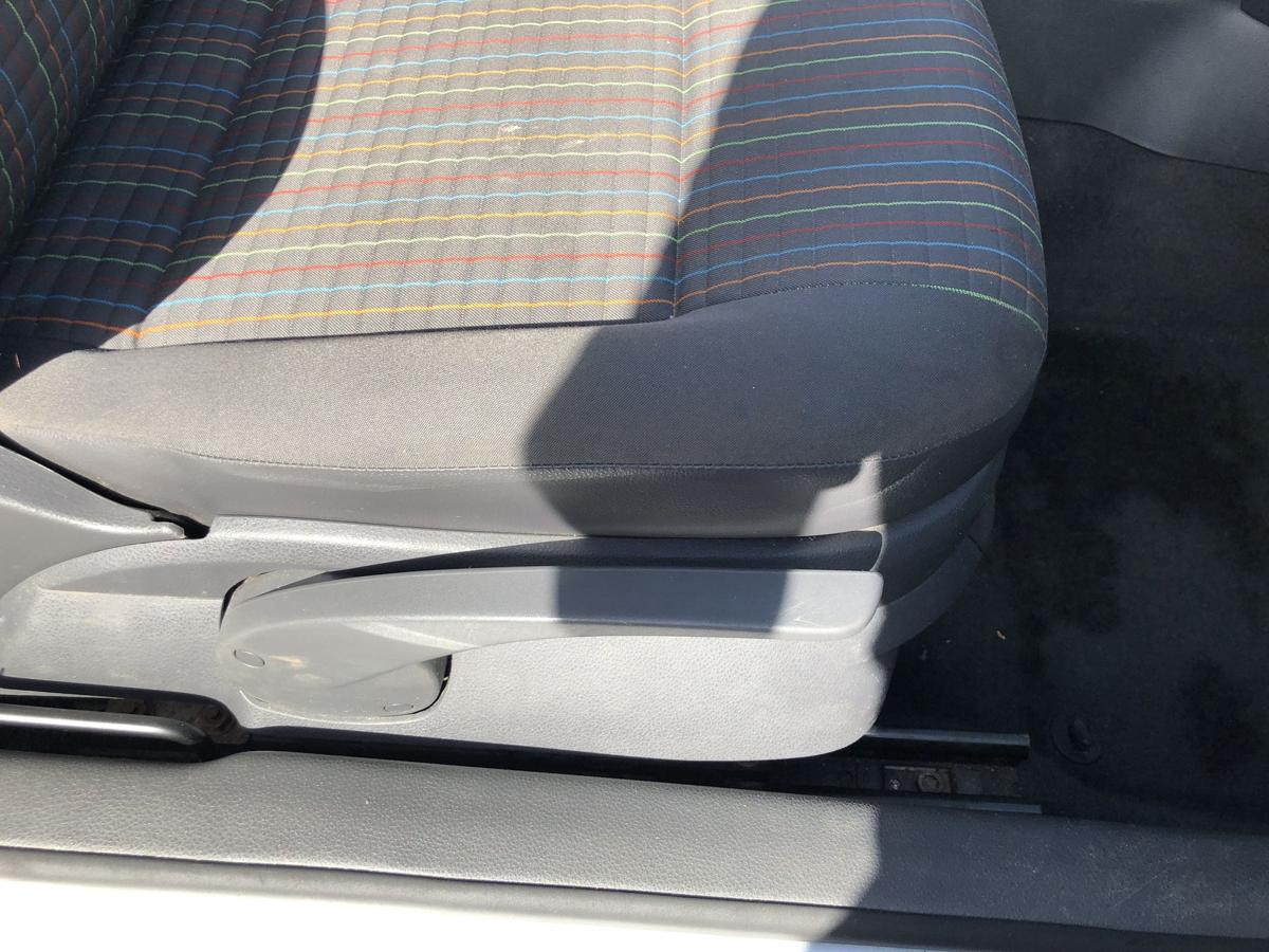 VW Polo 9N3 Sitz vorn rechts Beifahrersitz nur 3 t&uuml;rer ohne Heizung Autositz