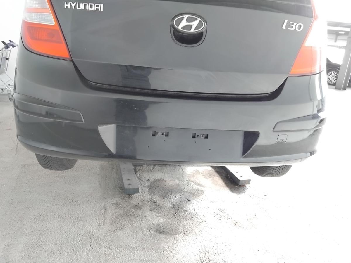 Hyundai i30 FD orig Sto&szlig;stange Stossf&auml;nger hinten Flie&szlig;heck BJ2008 9F Stone Black