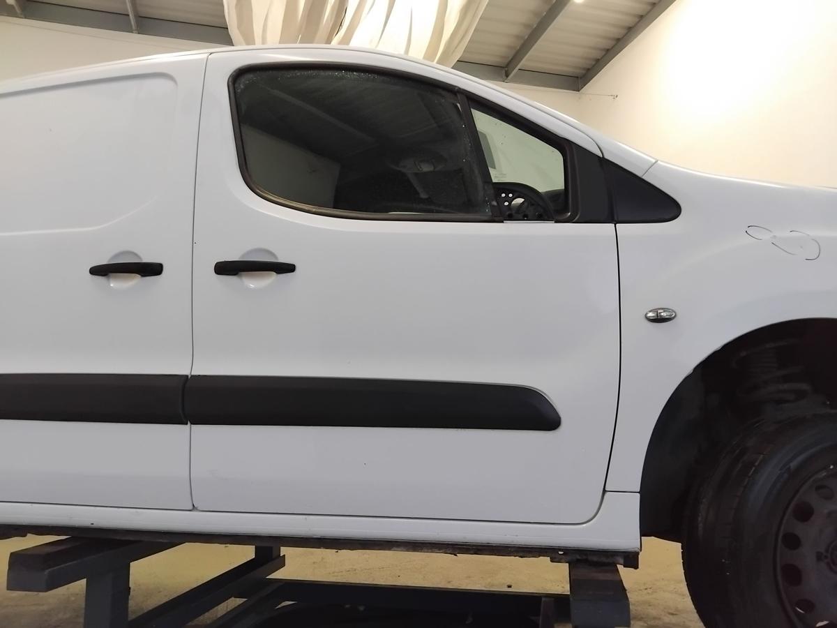 Citroen Berlingo 2 B9 Tür vorn rechts Beifahrertür EWP weiss banqiuse BJ2015