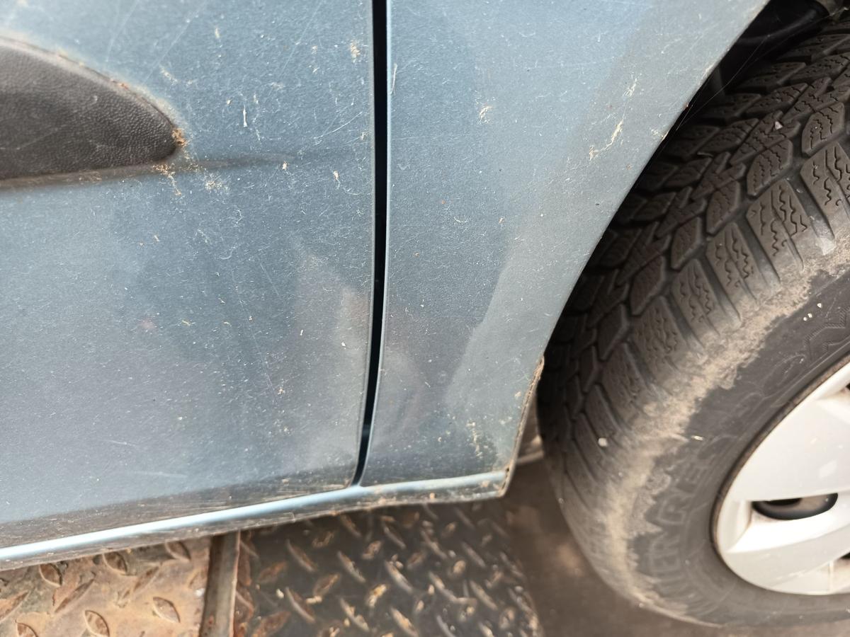 Skoda Fabia II 5J original Kotfl&uuml;gel rechts Seitenteil F5X Satingrau Bj 2008