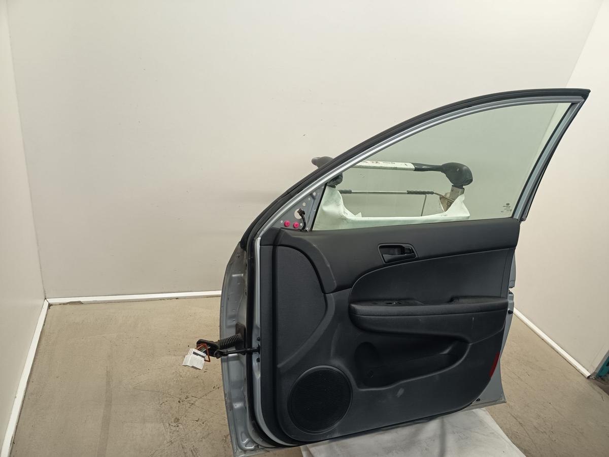 Hyundai I30 FD original Tür vorn rechts Silber 2R Kombi Bj.2009
