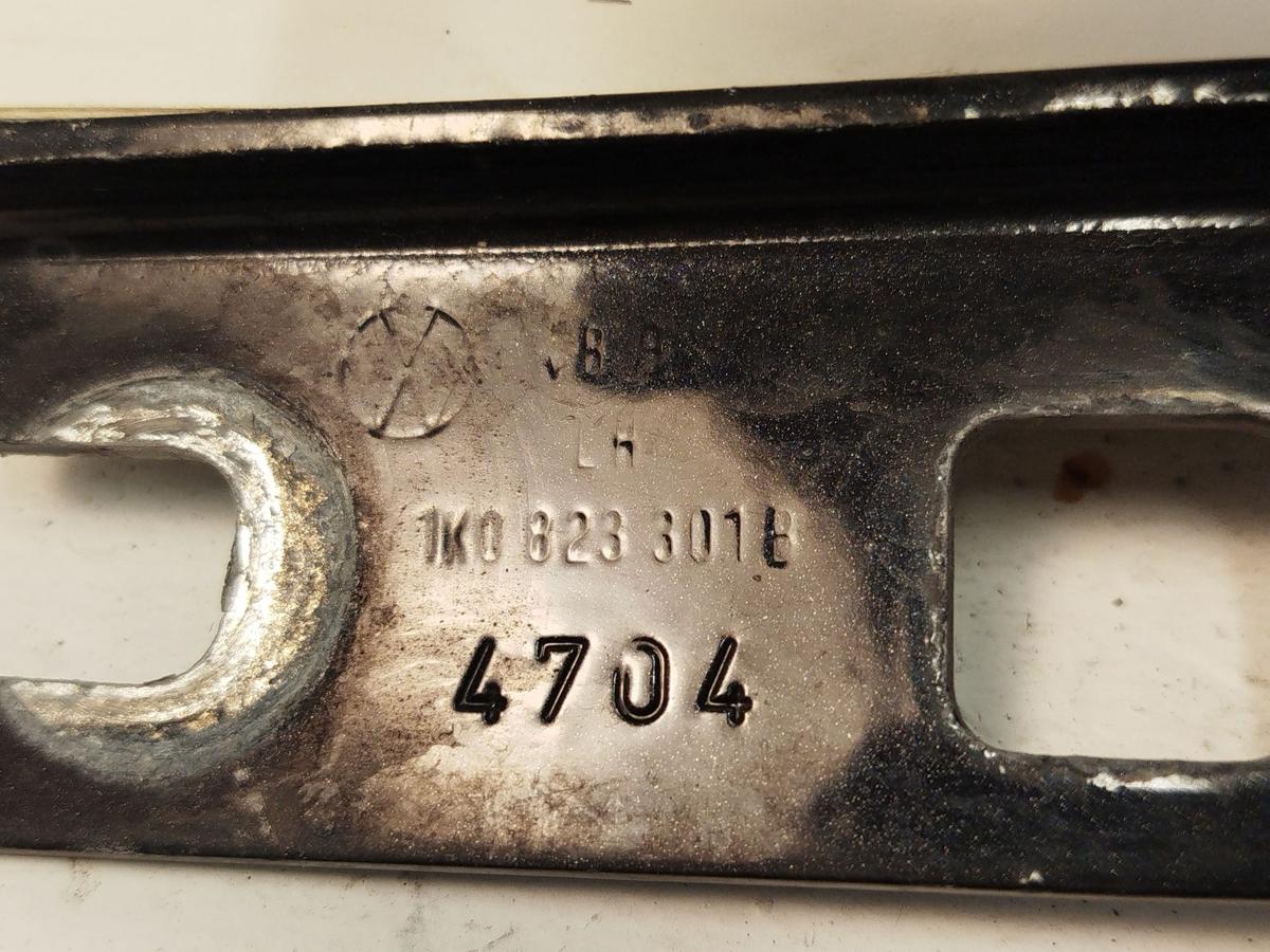 VW Golf V 5 1K Satz Haubenscharniere Scharnier Haube Frontklappe links rechts