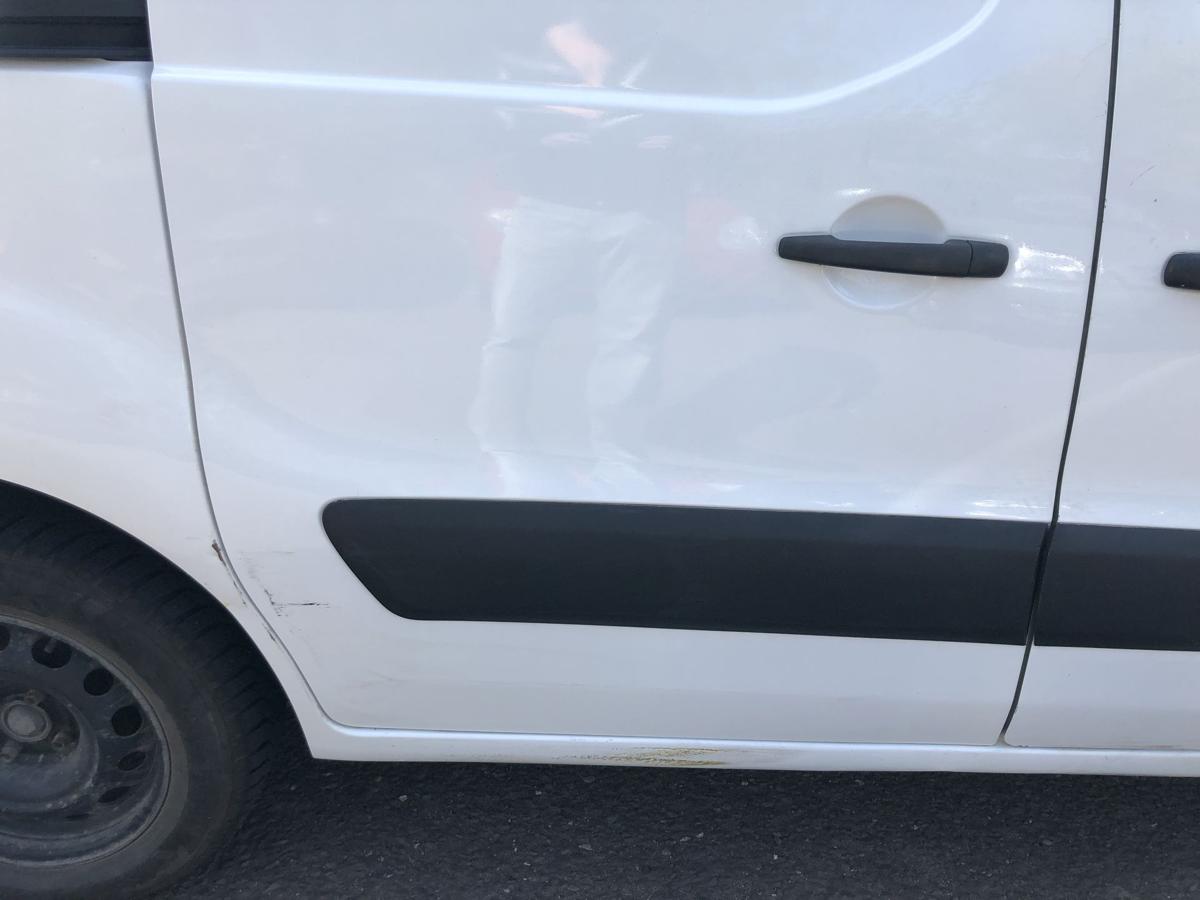 Citroen Berlingo B9 Kasten Schiebet&uuml;r rechts Version ohne Scheibe EWP weiss