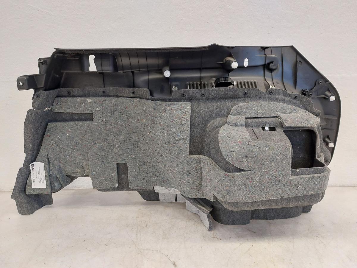 Toyota Avensis T25 Kofferraumverkleidung hinten links Komb OEM