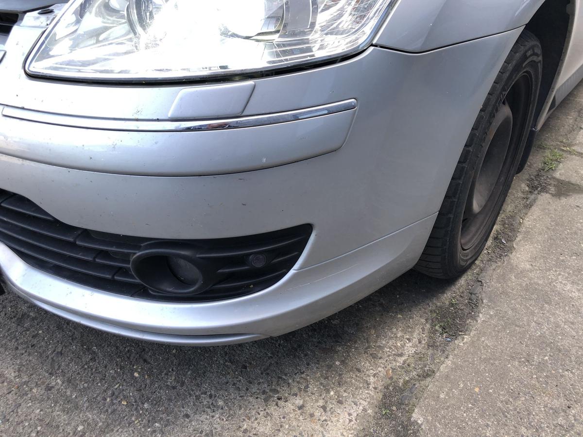 Citroen C4 Typ L Sto&szlig;f&auml;nger vorn Frontsch&uuml;rze PDC SRA Nebel EZR grau bis 2008
