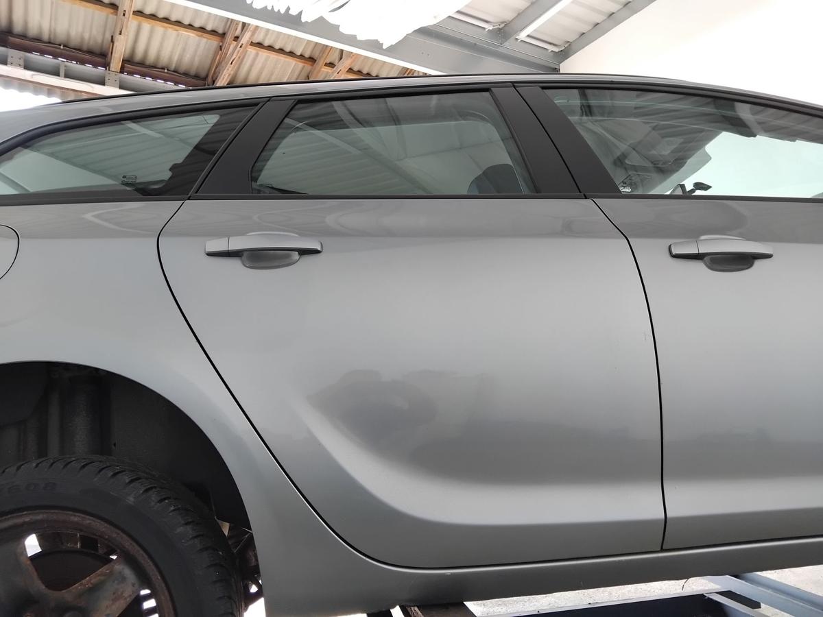 Opel Astra J Sports Tourer T&uuml;r hinten rechts Silberseemetallic Z179 BJ2015 Kombi
