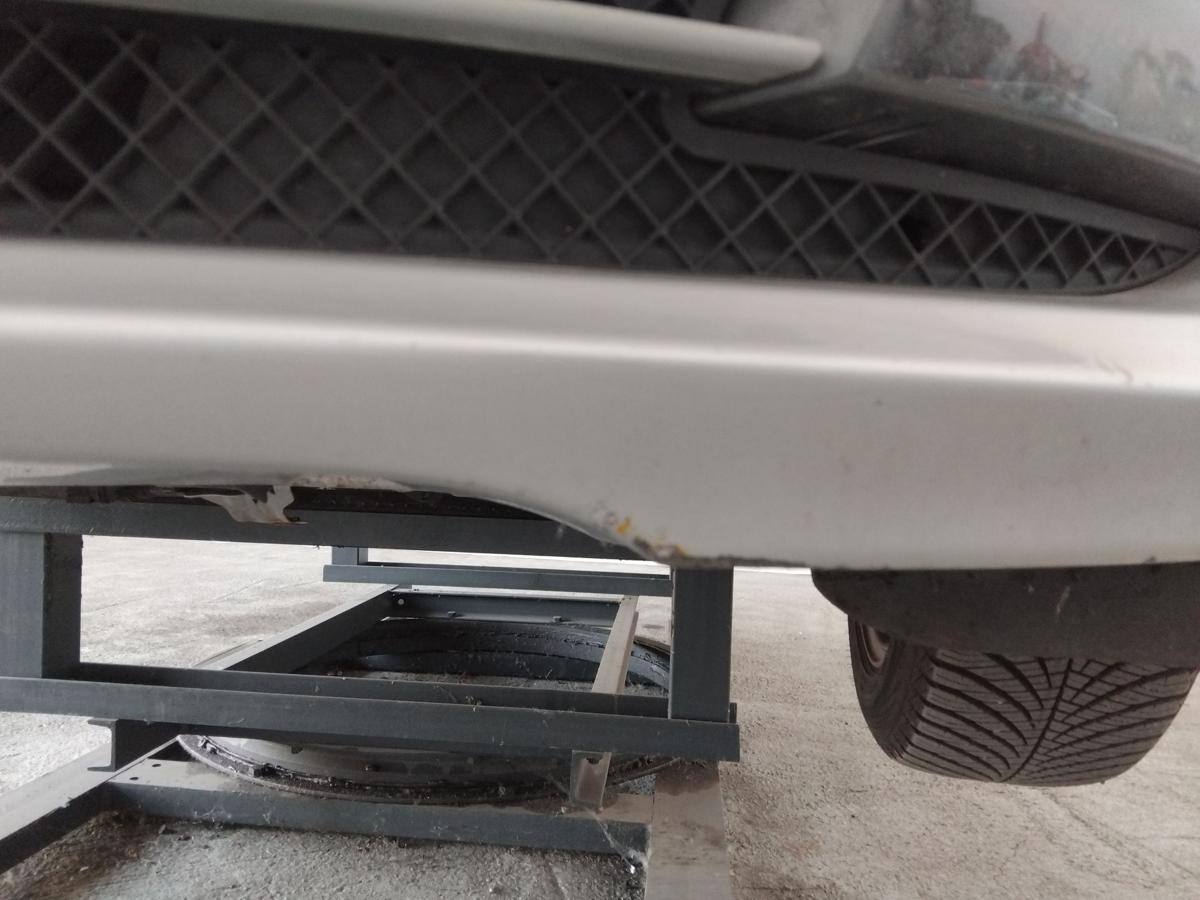 BMW 1er E81 E87 original Stoßstange Stoßfänger vorn titansilber 354 LCI BJ2008