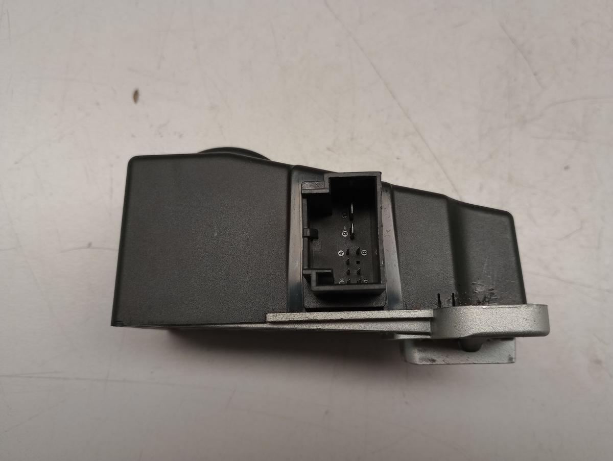 VW Passat 3C orig Lenksäulenverriegelung Sperre Lenksäule 3C0905861G Bj 2009 VW Passat 3C orig Lenksäulenverriegelung Sperre Lenksäule 3C0905861G Bj 2009