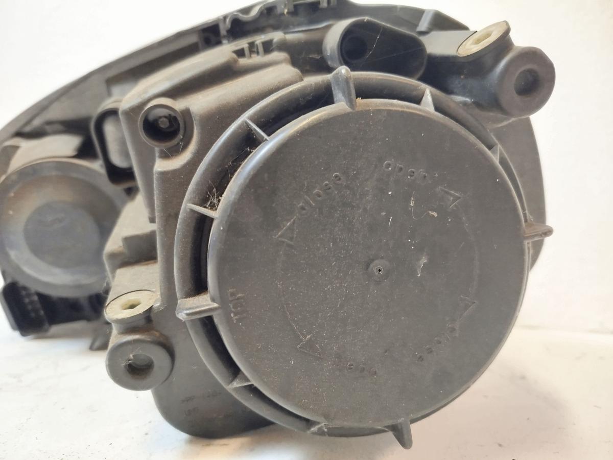 VW Golf V 5 1K Scheinwerfer Frontscheinwerfer Hauptscheinwerfer vorn rechts VW Golf V 5 1K Scheinwerfer Frontscheinwerfer Hauptscheinwerfer vorn rechts