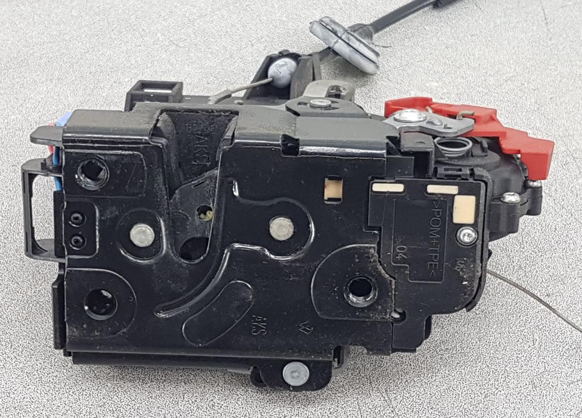 VW Touran 1T Türschloss vorn rechts 3D1837016AC Bj2007 für ZV 9 Pins