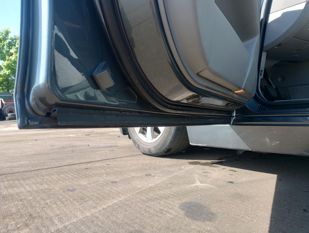 BMW 5er E60 original vorn links Fahrertür A36 Titangrau Bj 2005