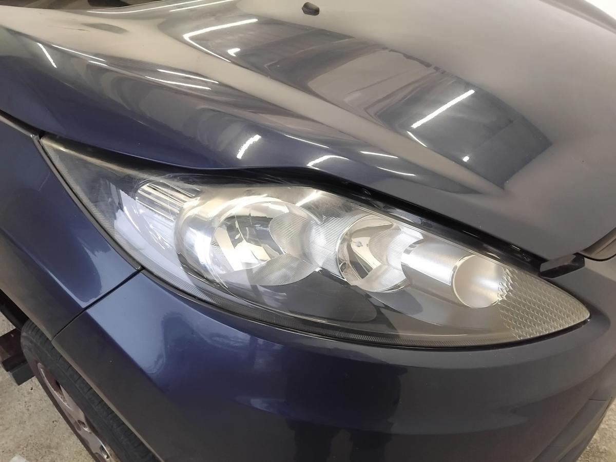 Ford Fiesta JA8 original Scheinwerfer rechts schwarz Halogen mit LWR BJ2011