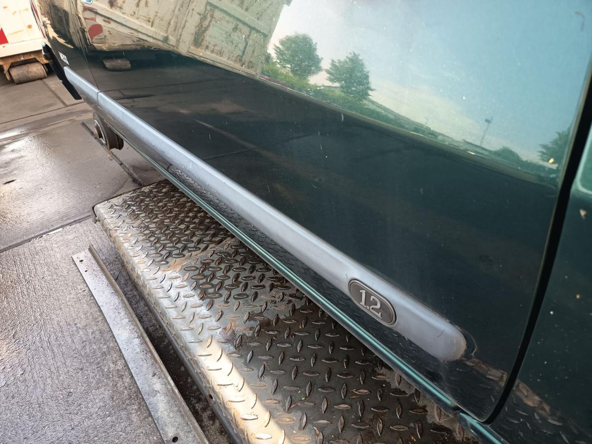 Renault Clio I C57 original T&uuml;r rechts Beifahrer Phase 2 963 Englischgr&uuml;n Bj 1995