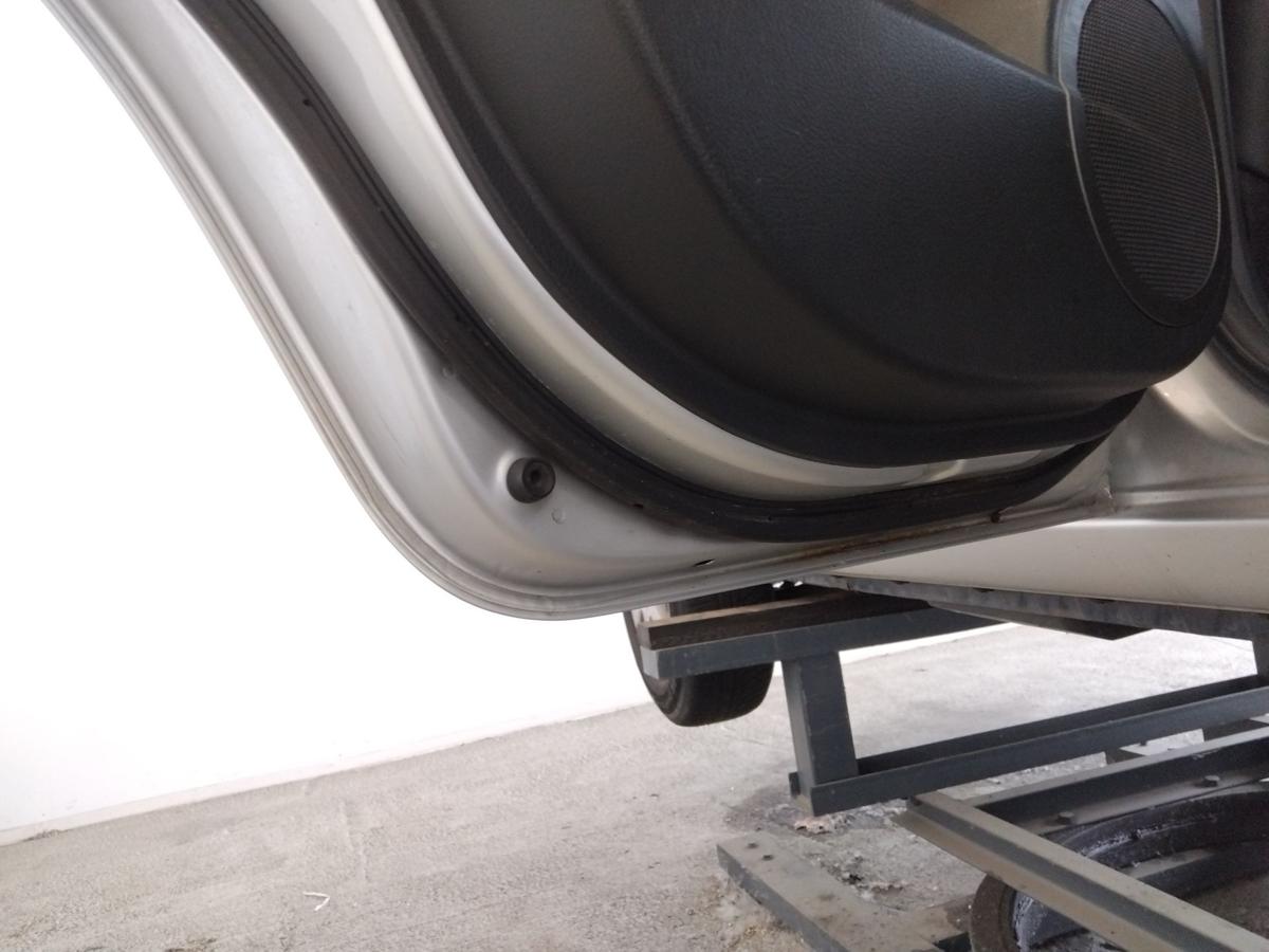 Toyota Rav4 Serie 3 original Tür hinten links classic silbermetallic 1F7 BJ2010