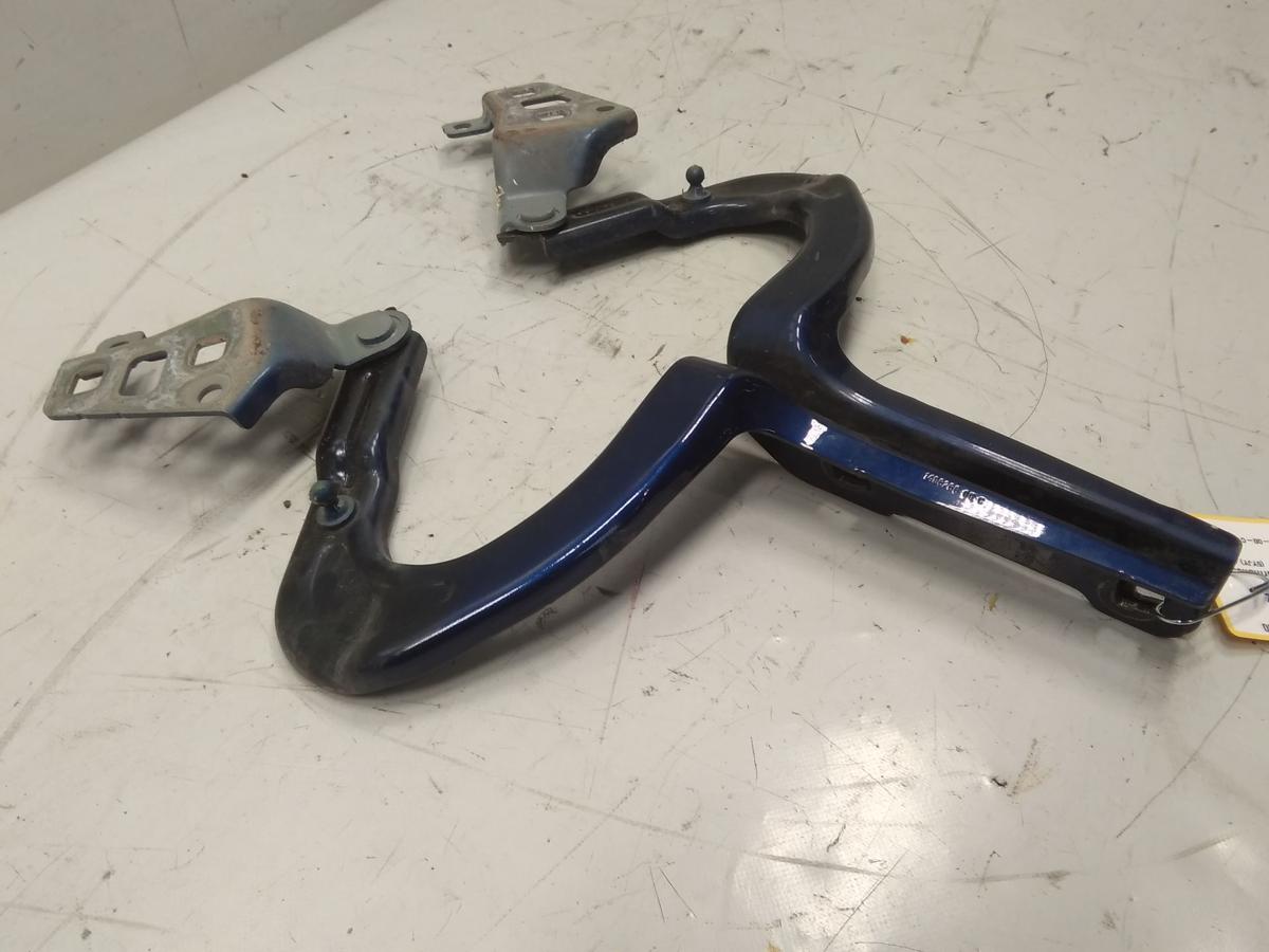 Tesla Model Y original Satz Motorhaubenscharniere unfallfrei Dualmotor BJ2023