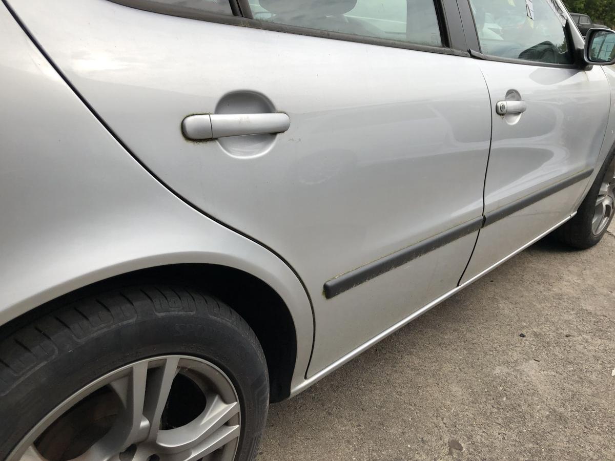 Seat Leon 1M Tür hinten rechts Fondtür im Rohbau LS7N Gris Artico Metallic