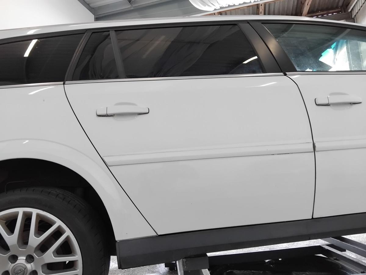 Opel Vectra C Kombi T&uuml;r hinten rechts Z474 Casablancawei&szlig; BJ2007
