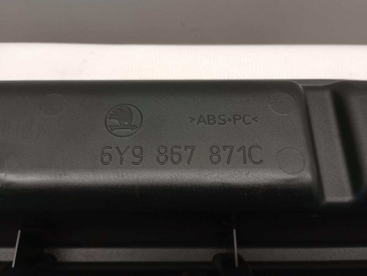 Skoda Fabia Combi 6Y orig Laderaumabdeckung Hutablage schwarz 6Y9867871C Bj 2001