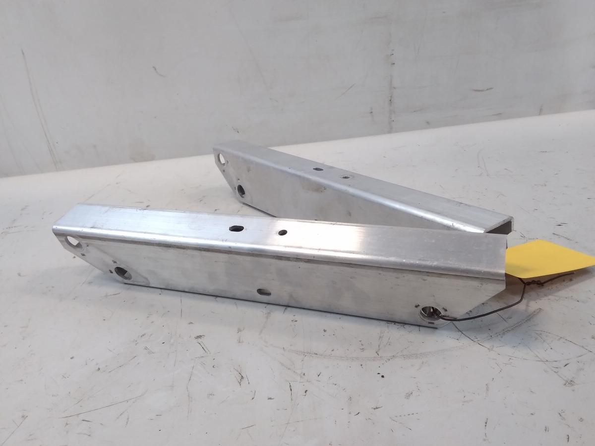 Tesla Model S Facelift original Satz Alustreben Front 1634792-00-F Bj.2023