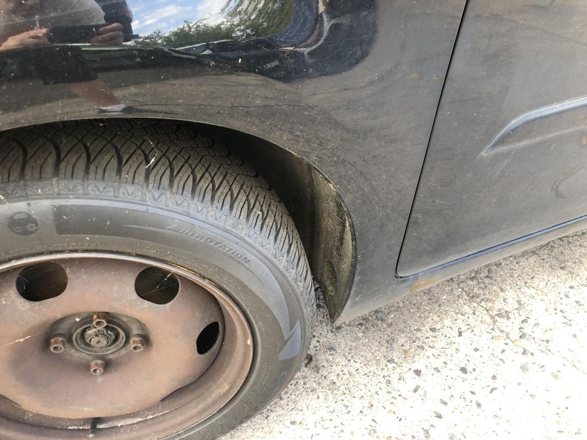 Citroen C4 Grand Picasso Kotfl&uuml;gel vorn links Fahrer Seitenwand EXY Onyx Schwarz