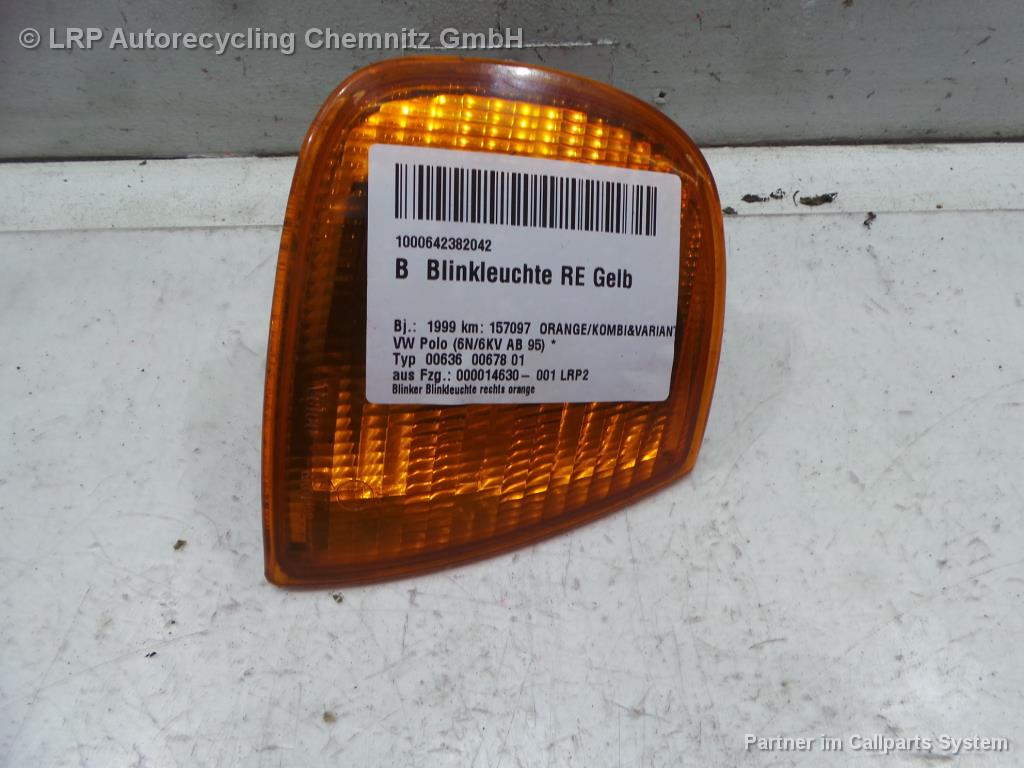 VW POLO VARIANT/CLASSIC BJ:1999 Blinker Blinkleuchte rechts orange