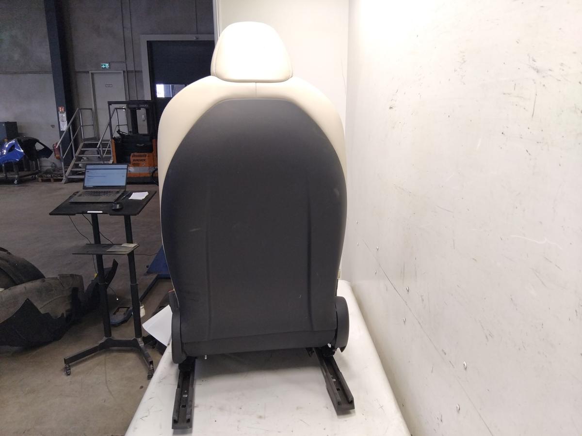 Tesla Model S Facelift Sitz vorn rechts Beifahrersitz elektr. Leder cream 2023