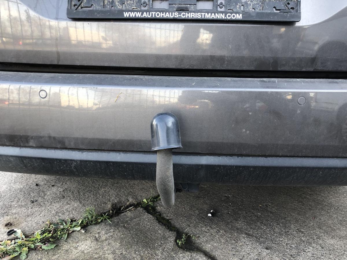 Peugeot 308 SW T9 Sto&szlig;f&auml;nger hinten PDC AHK Ausschnitt Bumper Moka Stossstange