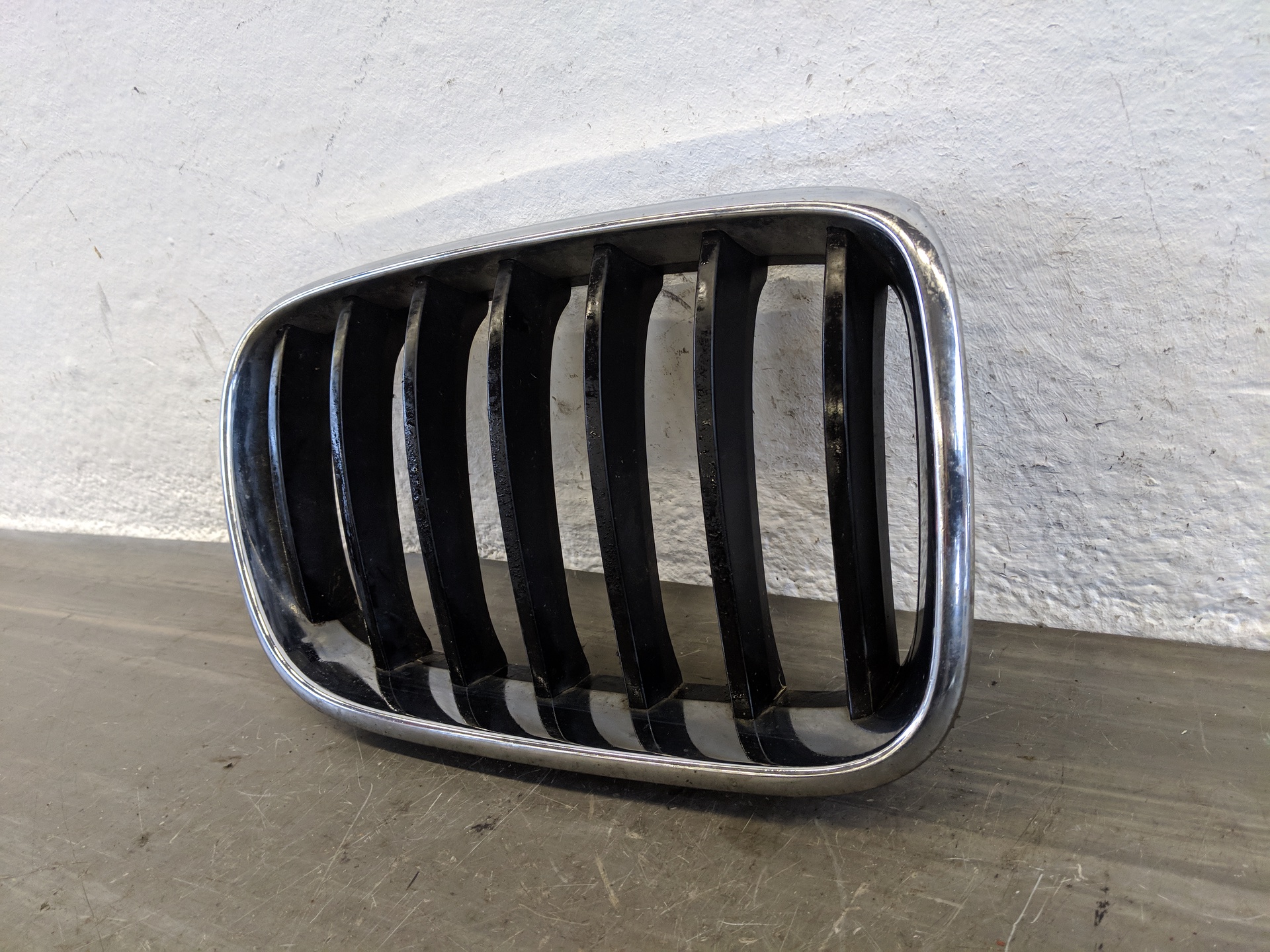 BMW X3 F25 Bj.11 original Grill Niere rechts