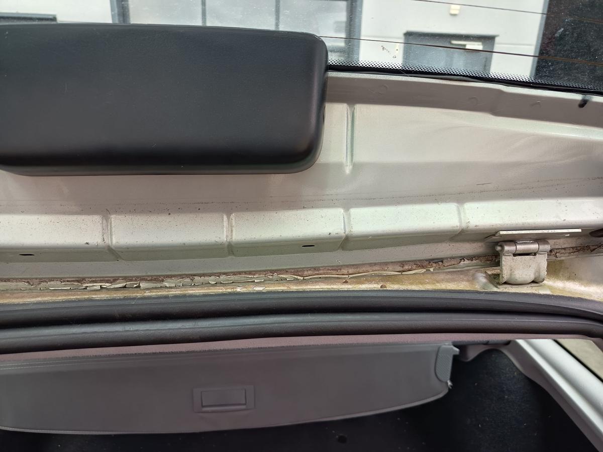 Renault Megane Kombi original Heckklappe mit Scheibe MV632 Polargrau Bj 2001