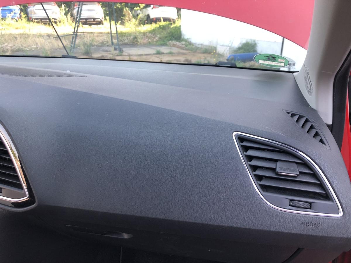 Seat Leon 5F Armaturenbrett Armaturentafel Cockpit Dashboard OEM