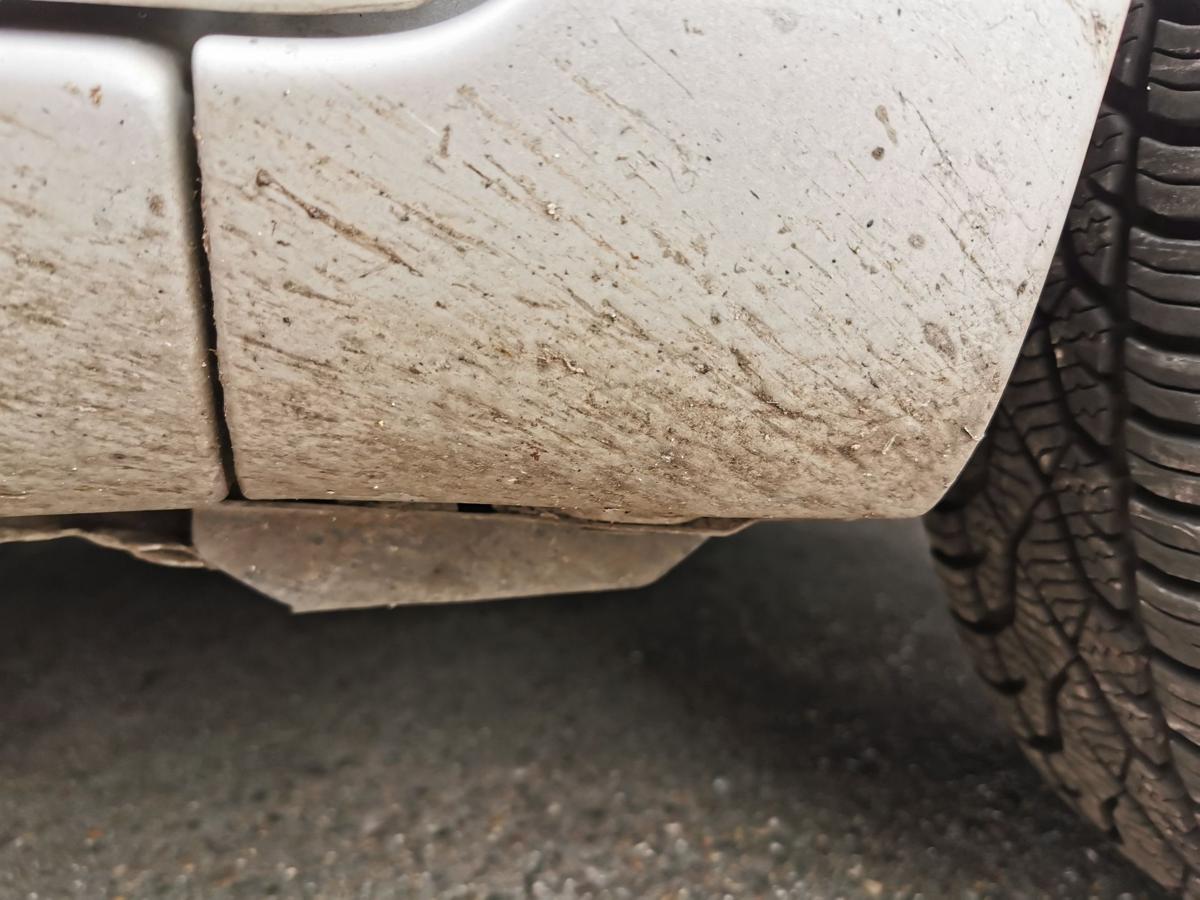 oyota Yaris XP9 Kotflügel Fender Seitenwand vorn rechts 1E7 Silver Pearl Met