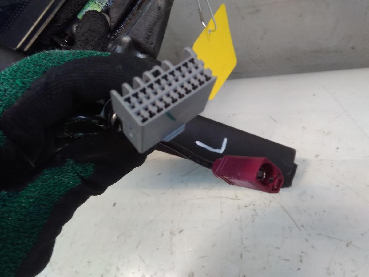 Tesla Model S original Aussenspiegel links elektrisch 1041321-00-H BJ2014 13pol