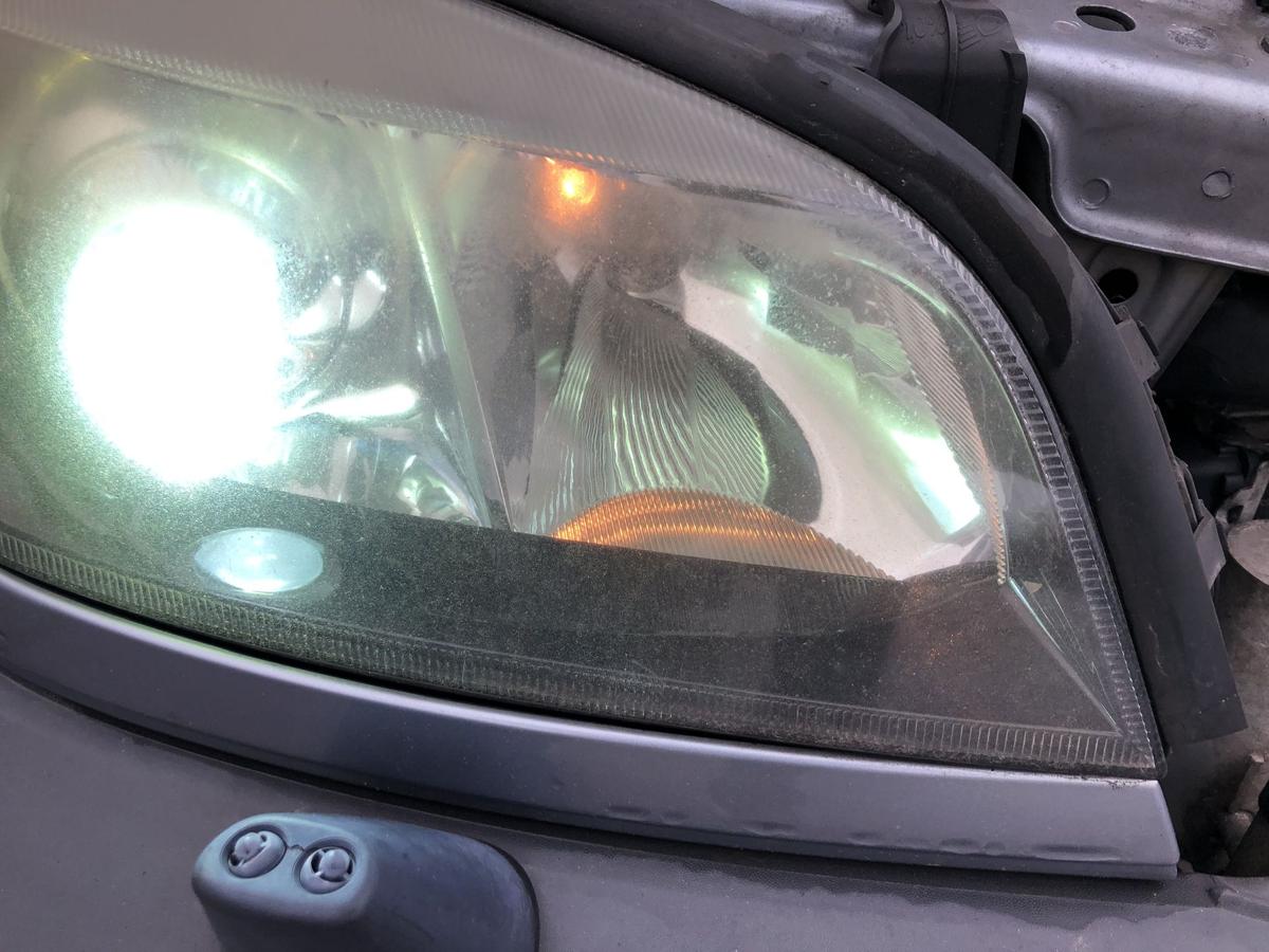 Opel Zafira A Scheinwerfer rechts Xenon tr&uuml;b Frontscheinwerfer Headlight