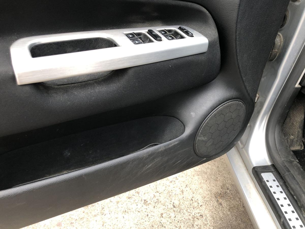 VW Bora 1J T&uuml;rverkleidung vorn links Innenverkleidung T&uuml;r T&uuml;rpappe auch Golf 4