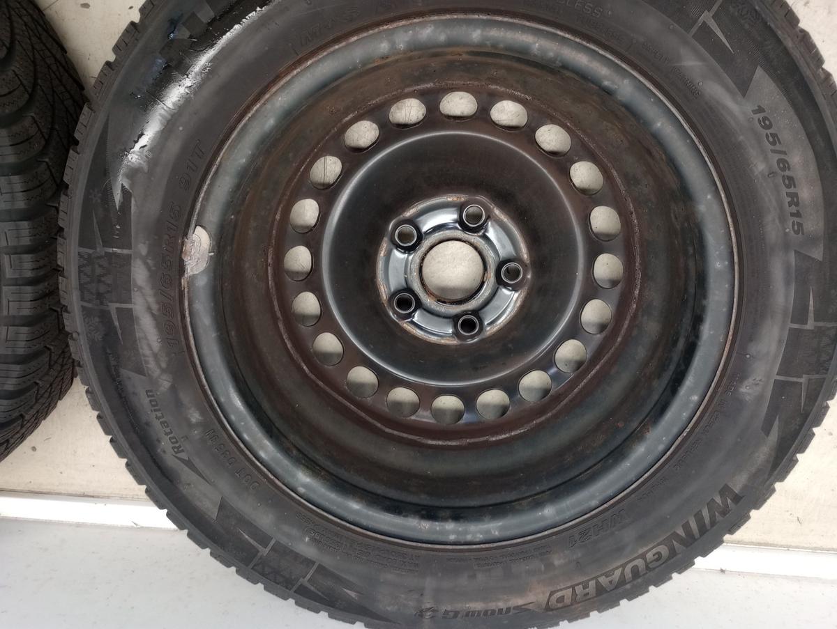 VW Passat 3B Bj1997 Satz Stahlfelgen 6x15 ET45 LK 5x112x57 mit Winterreifen VW Passat 3B Bj1997 Satz Stahlfelgen 6x15 ET45 LK 5x112x57 mit Winterreifen