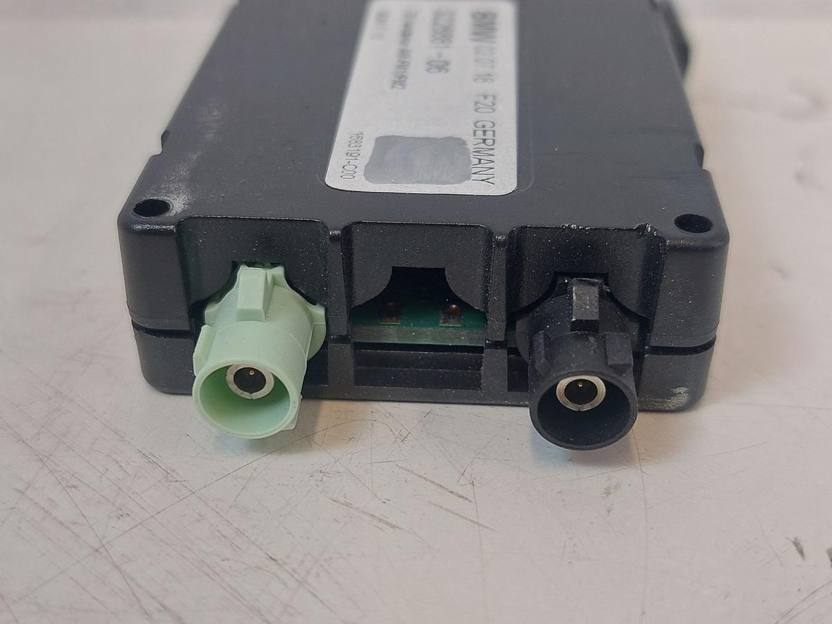 BMW 1er F21 M140i LCI Antennenverst&auml;rker Verst&auml;rker Antennensignal OEM