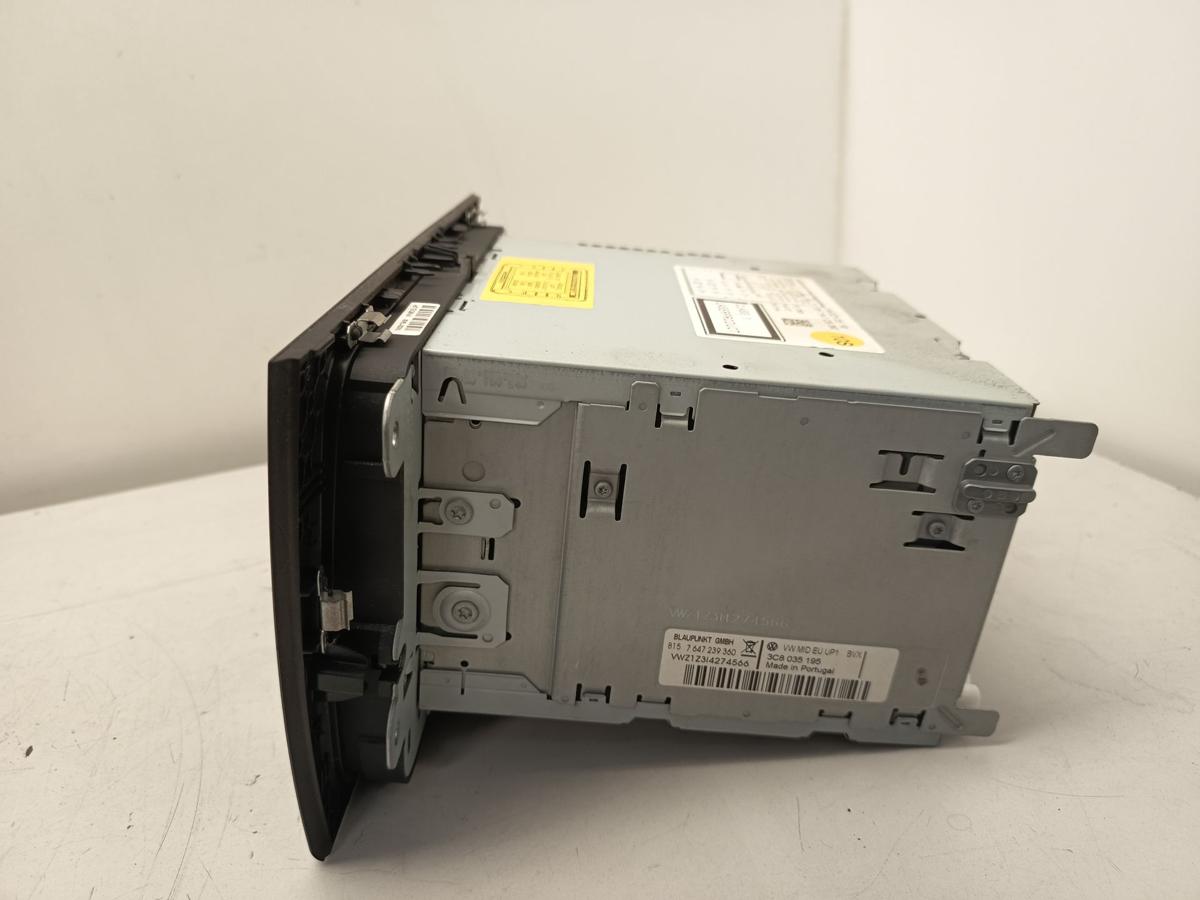 VW Golf VI 5K Bj 2009 original Blaupunkt Radio Autoradio Navi MP3 3C8035195
