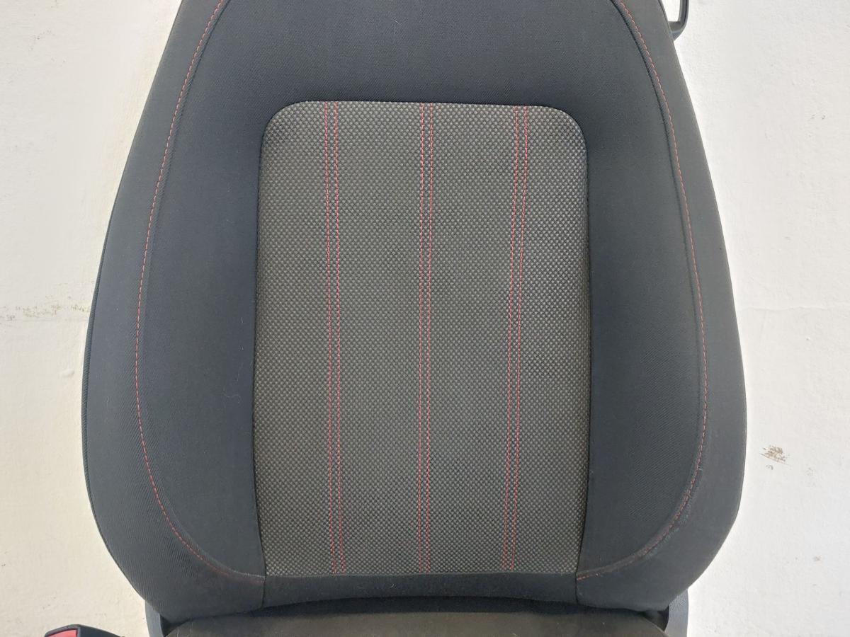 Opel Corsa D ab 2010 Sitz vorn links Fahrersitz o Heizung 3t&uuml;rer Stoff Facelift