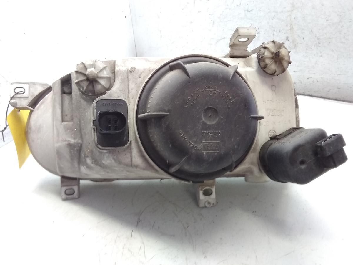 VW Golf 3 Bj.1996 original Scheinwerfer vorn rechts Halogen