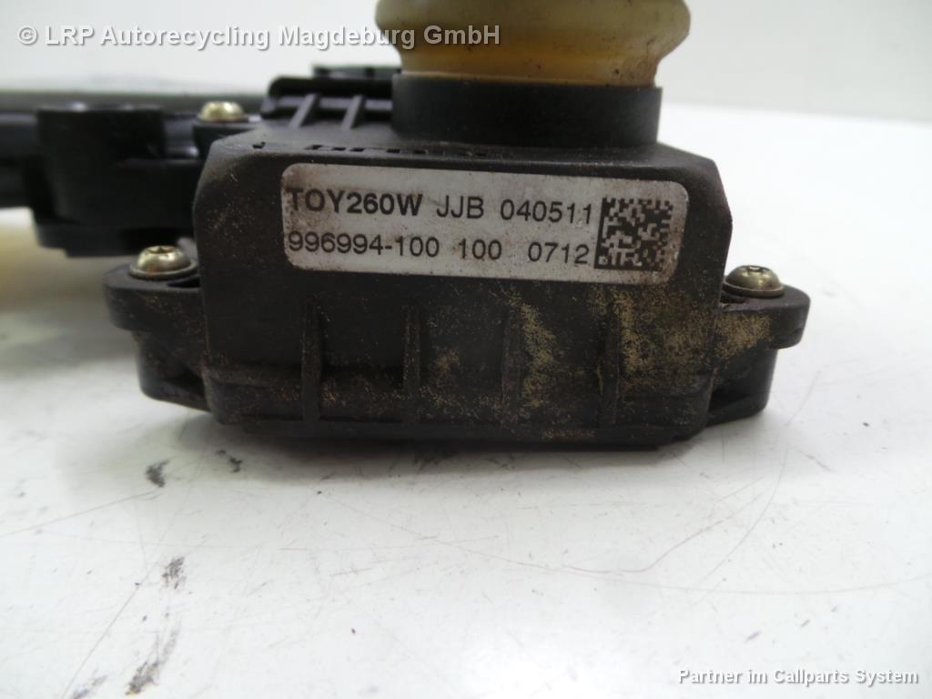 Toyota Corolla Verso Bj.04 Fensterhebermotor hinten links 698400F020 BROSE