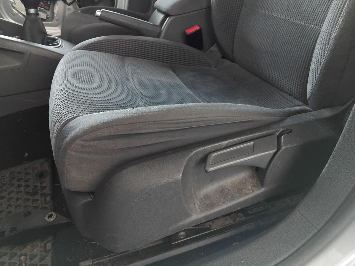 VW Jetta V 1K2 orig Sitz vorn links Fahrersitz Velour dunkelgrau beheizt BJ2007