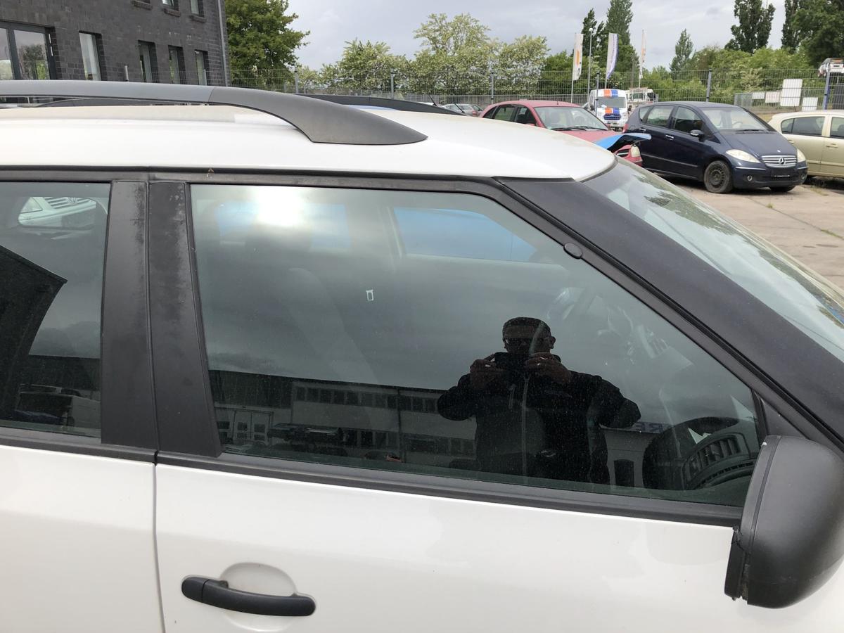 Skoda Fabia 2 5J Tür vorn rechts Beifahrertür Rohbau LF9E Candyweiss 06 bis 14
