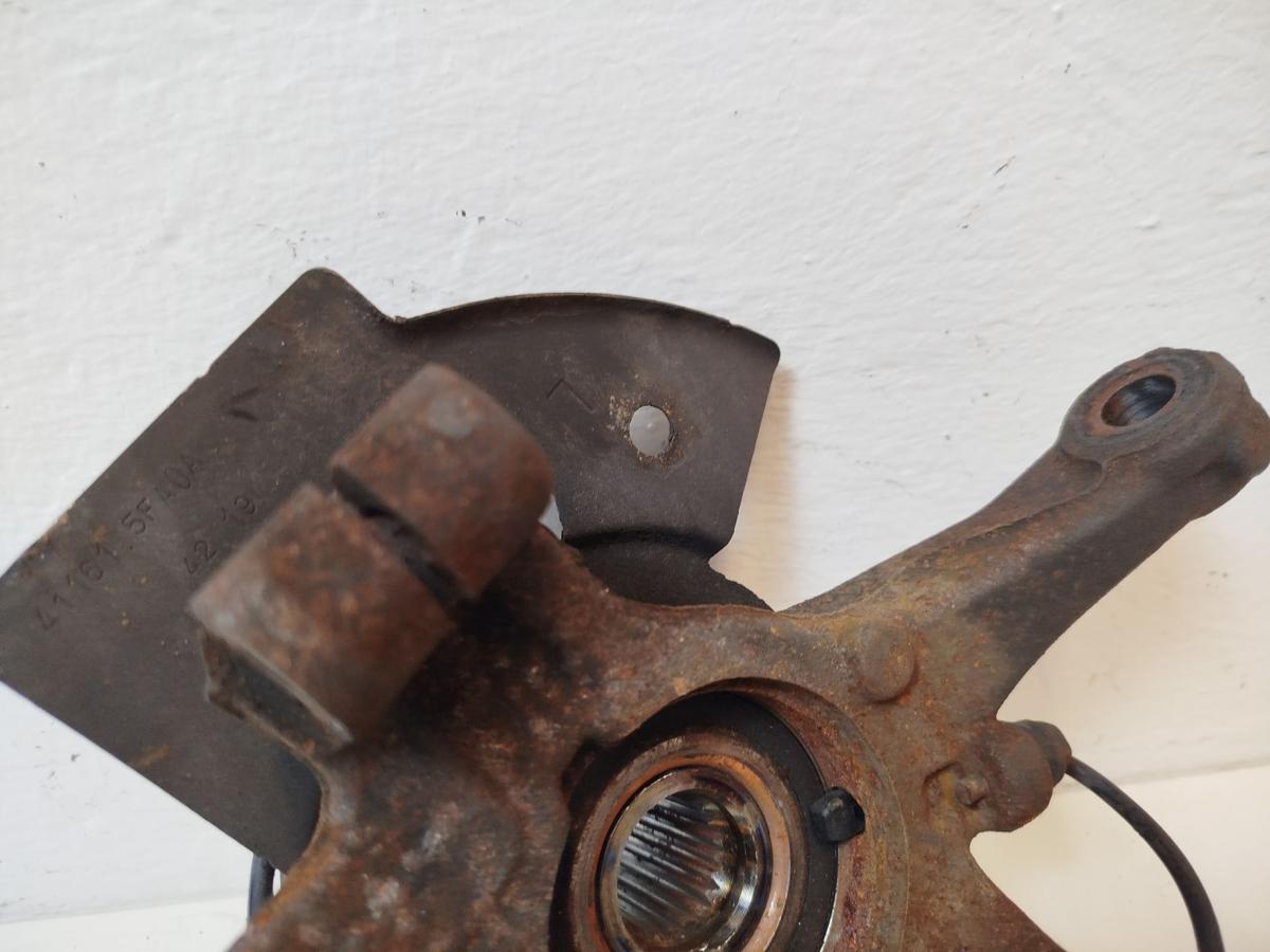 Nissan Micra K14 Achsschenkel vorn links Radlagergeh&auml;use Schwenklager