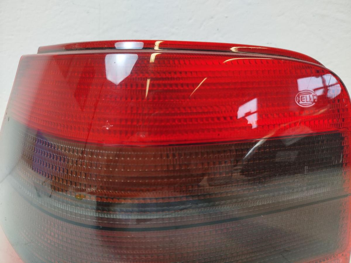 VW Golf 4 1J Rückleuchte links Rücklicht Heckleuchte rot schwarz getönt