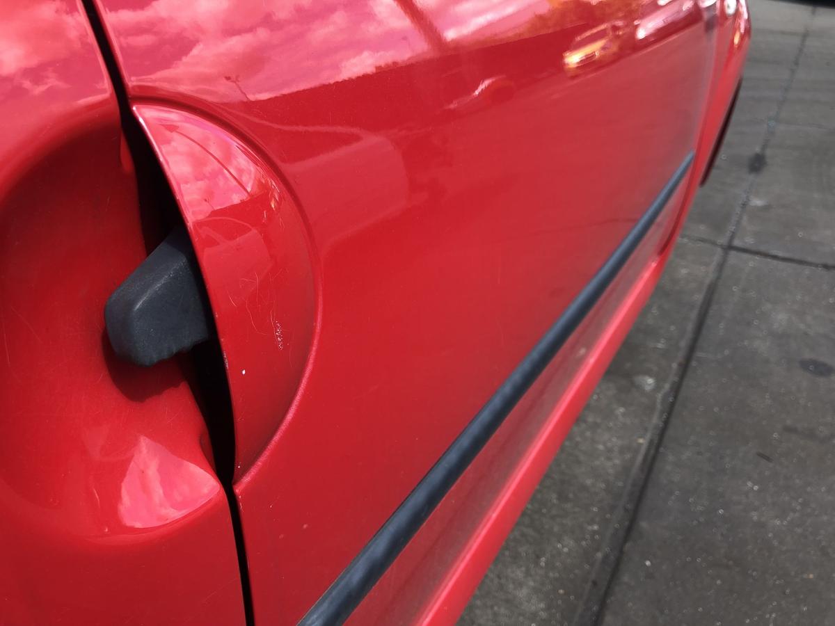 Renault Twingo II original Tür rechts Beifahrer 727 Spanischrot Bj 2009