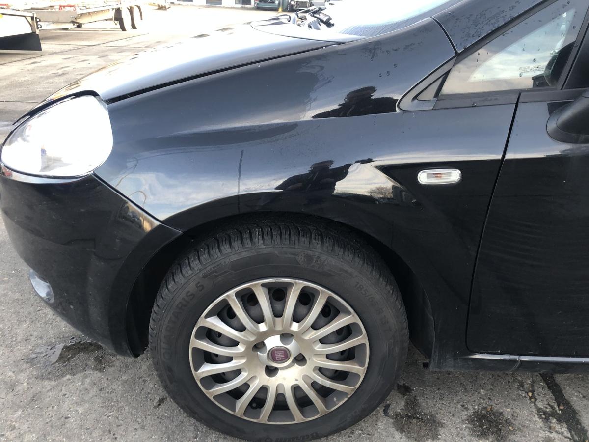Fiat Grande Punto 199 Kotfl&uuml;gel links Fender 891 Nero Radabdeckung