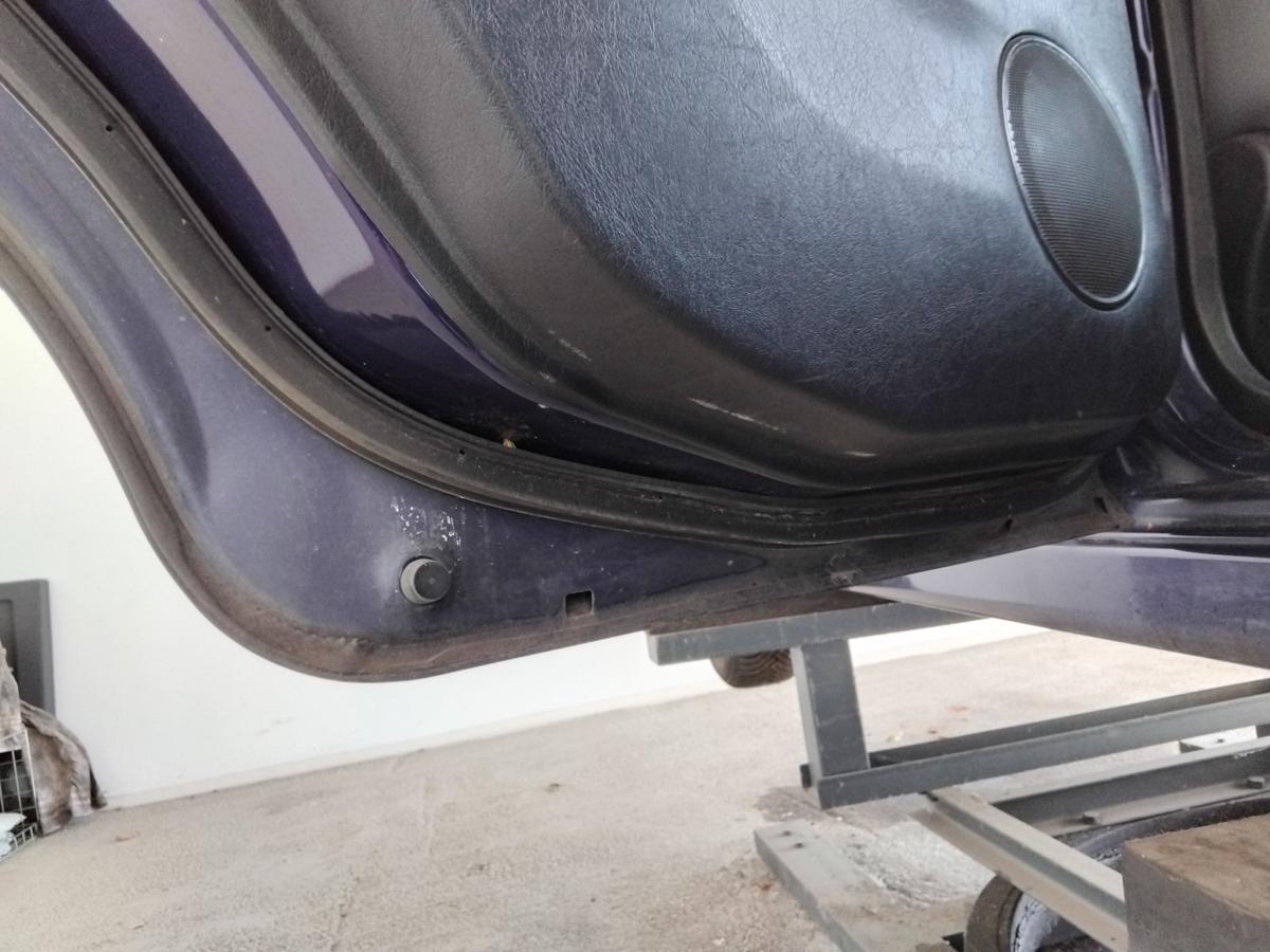 Mitsubishi Space Star DG0 Tür hinten links dunkelblaumet. BJ2003