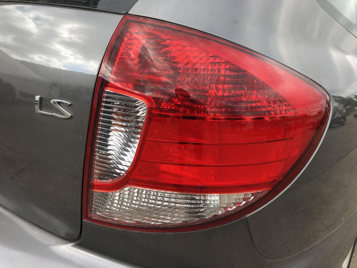 Kia Rio DC Rückleuchte rechts Rücklicht Heckleuchte Schrägheck Kombi Facelift